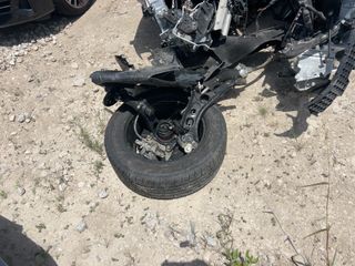 Vehicle Parts Image #3